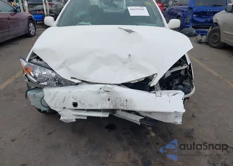 2003 Toyota Camry Le z USA, uszkodzony, nr VIN JTDBE32K830168032